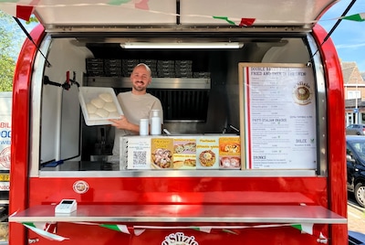 Oh mio Dio! Bij deze foodtruck eet je gefrituurde pizza en kaassnacks uit Italië