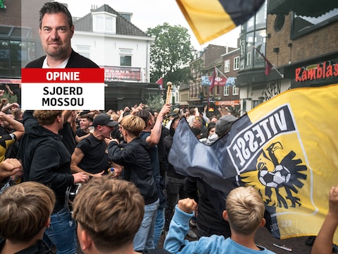 Opinie Sjoerd Mossou | Wonderbaarlijke terugkeer Vitesse betekent pijnlijke afgang voor KNVB