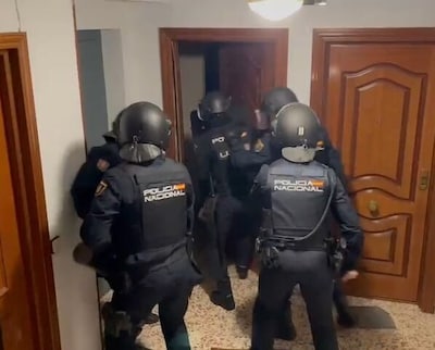 Achterhoekse moeder die vier tieners aan het gezag onttrok en naar Spanje ging, zit niet langer vast