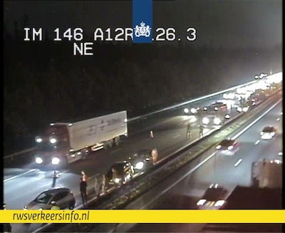Meerdere voertuigen in botsing op de A12: meer dan een uur vertraging