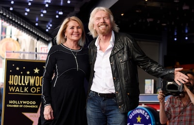 Vrouw van miljardair Richard Branson overleden: ‘Ze was mijn wereld’