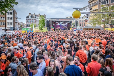 Feestpleinen in centrum Utrecht overvol tijdens Koningsnacht en -dag: hoeveel kan de binnenstad nog 