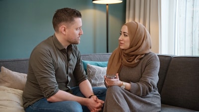 Stel in Kopen zonder kijken leeft in onzekerheid: slechts paar dagen voor de klok afloopt krijgen ze nieuws