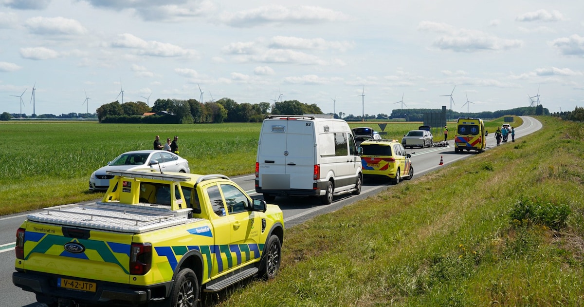 Motorrijder overleden bij ernstig ongeluk in Dronten: politie zoekt getuigen