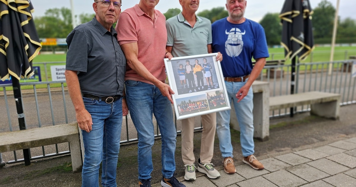 Prominenten sc Westervoort opnieuw op de foto en hilarische momenten in de Sint Annastraat
