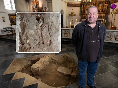 Als Jos een verzakte tegel oppakt, doet hij wereldvondst: botresten mogelijk van musketier d’Artagnan