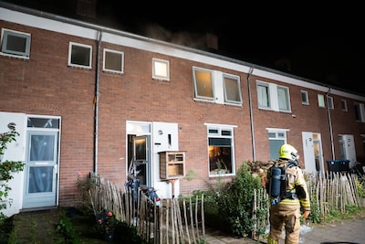 Brandweer heeft woningbrand in Rheden snel onder controle