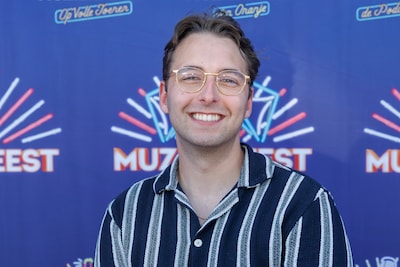 Christiaan Bauer weer gelukkig in de liefde: ‘Ken haar vanaf de kleuterklas’