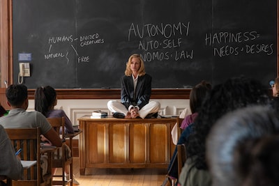 Julia Roberts raakt in rol als leraar verzeild in seksschandaal: ‘Dankzij dochter stond ik niet voor gek’