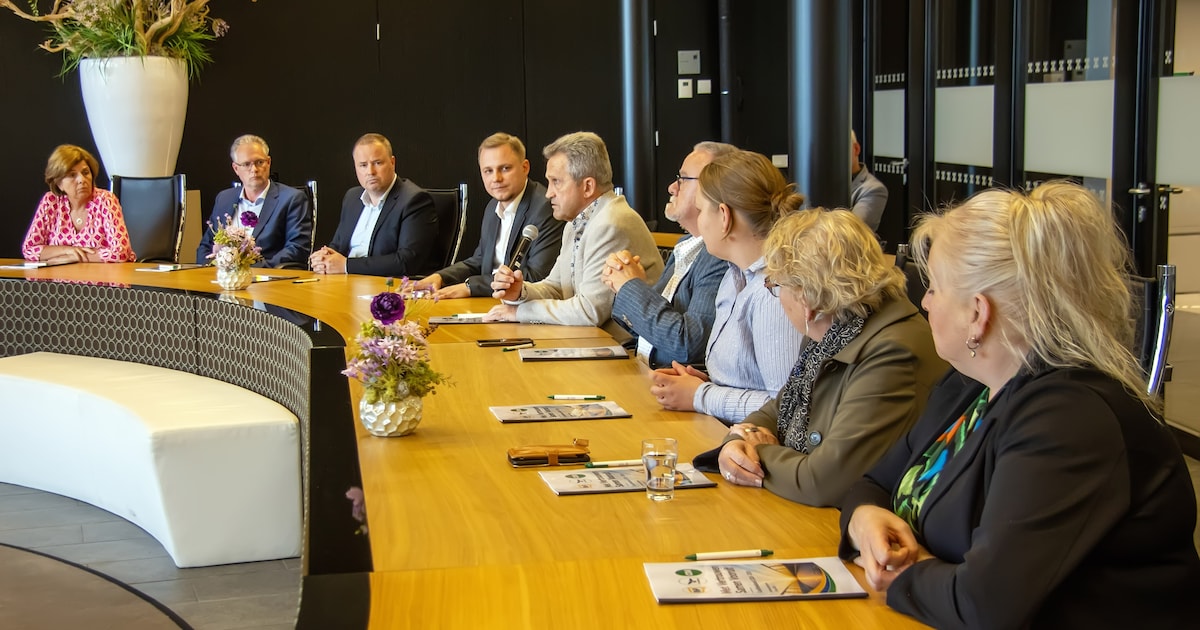 Nieuwe coalitie in Rucphen voert spreidingswet uit ondanks bezwaar PVV, inwoners voelen OZB-verhogin