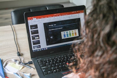 Vier keer per jaar naar Utrecht, de rest online: hogeschool introduceert nieuwe vorm van studeren