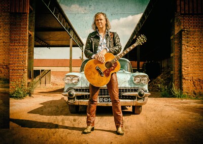 Erwin Nyhoff brengt muzieklegendes Elvis Presley, John Lennon, en David Bowie tot leven in het Boger