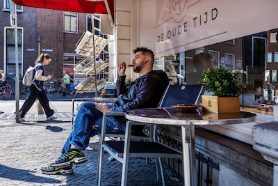 De peuk is terug: waarom roken ineens weer overal opduikt