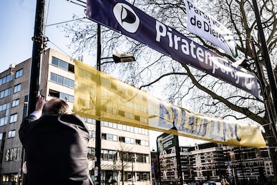 NSC-spandoeken in Nijmegen blijven een mysterie, totdat een telefoontje op goed geluk naar de dader 