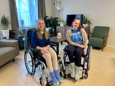 Geen watchparty, wél trots: Utrechtse zussen blikken terug op tv-avontuur in Je zal het maar hebben