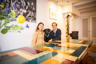 Annemarije en Bas waren meteen verliefd op deze voormalige smederij uit 1881: ‘Dit huis verrast’