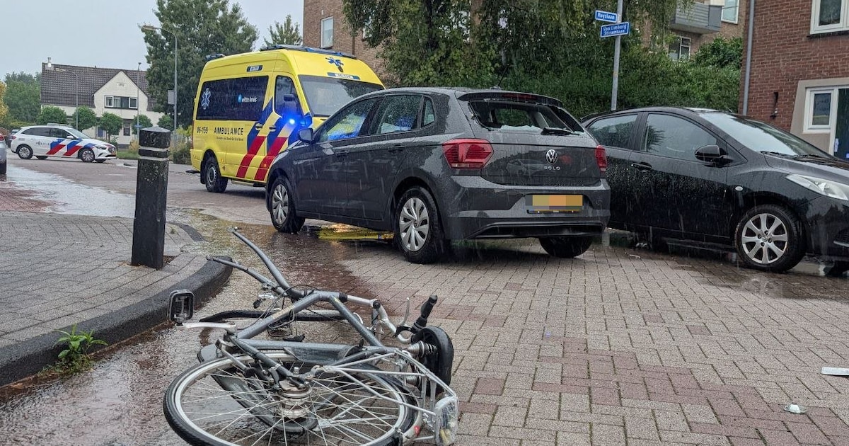 Fietser gewond na botsing met automobilist in Doetinchem.