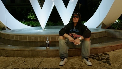 Lil’ Kleine ging gevecht aan met gemaskerde overvallers: ‘Vanavond gaan we met zijn vieren dood’