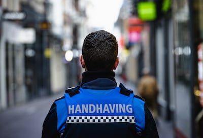 Raad van State adviseert tegen verbod op religieuze uitingen boa’s, daarvoor moet eerst wet worden aangepast