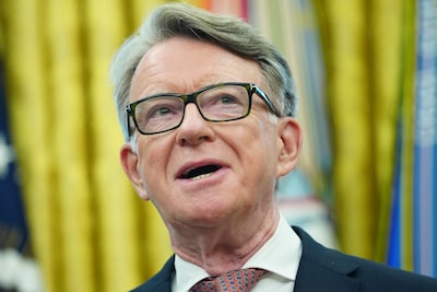 ‘Great job, Peter’ zei Trump tegen ambassadeur van VK, maar Peter Mandelson is nu ontslagen