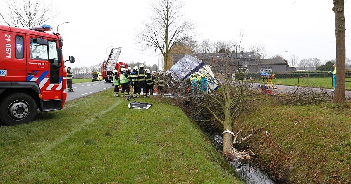 Man (68) overleden na ongeval in Oploo