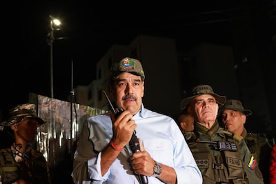 Venezolaanse president Maduro roept bevolking naar kazernes om schietles te nemen ‘ter verdediging van het vaderland’