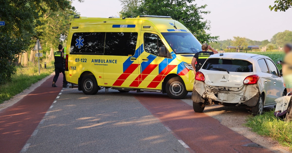 Motorrijder gewond na botsing aan Luntersekade in Ederveen