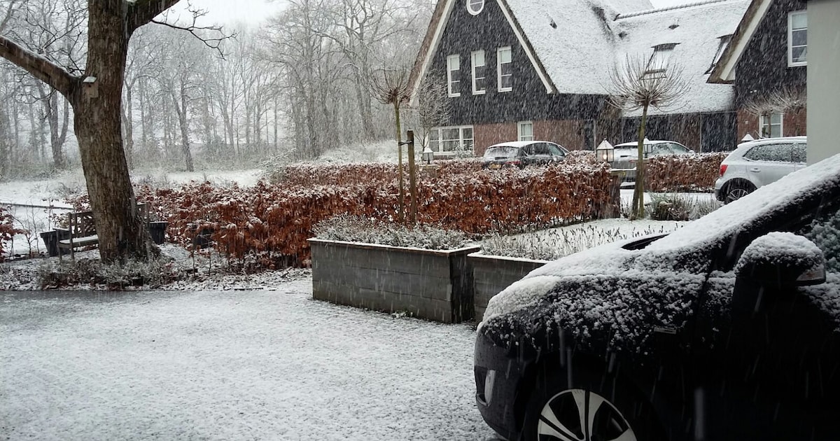 Bewolkt en enige tijd sneeuwval in Culemborg in de ochtend