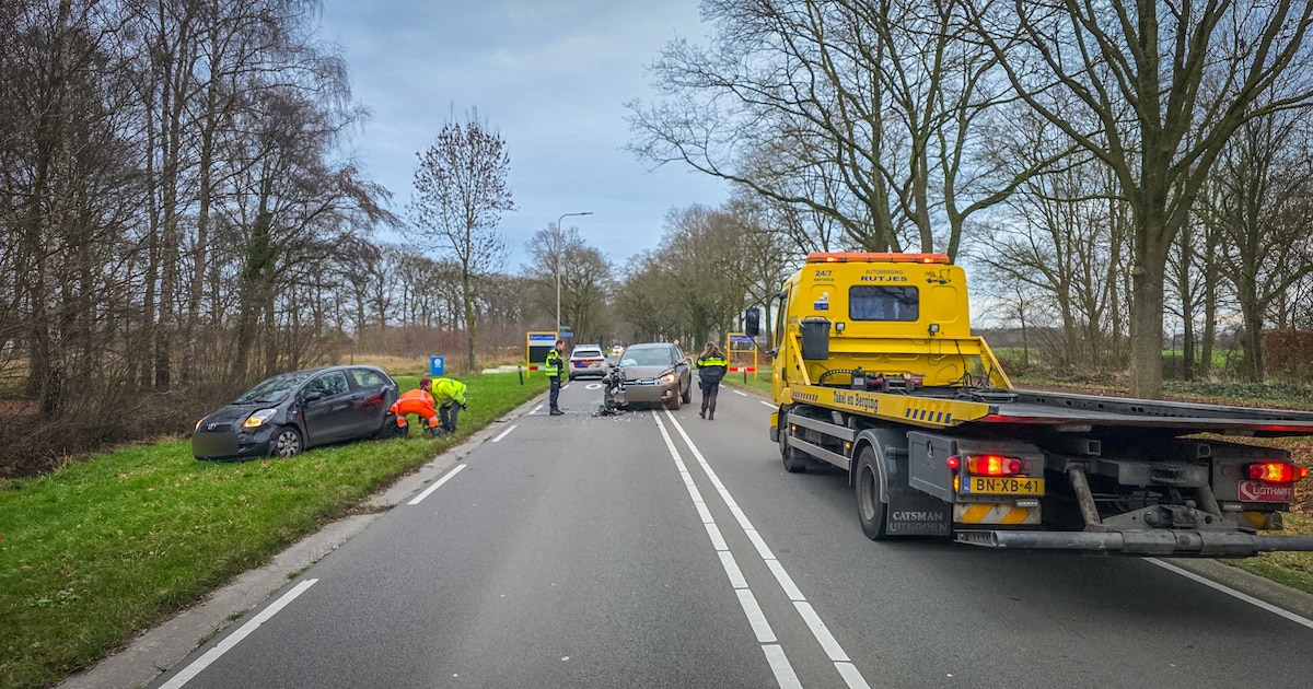 Drie auto’s betrokken bij ongeluk in Doetinchem, weg bijna een uur afgesloten