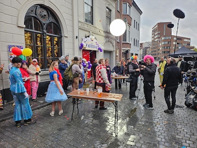 Gennep is decor voor carnavalsfilm met New Kids-tintje, waarin ook Guus Meeuwis opduikt