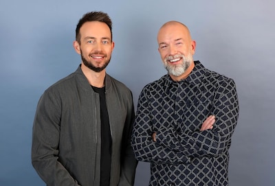 Henry Schut als commentator van het songfestival: ‘Kan zomaar zijn dat ik ineens vilein uit de hoek kom’