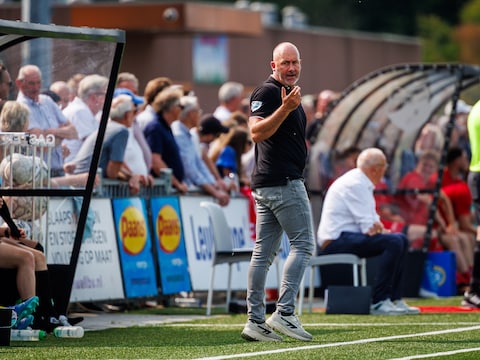 Simpele bekerzege, blessurevrije avond én een 17-jarige debutant: DOVO-trainer is een gelukkig man