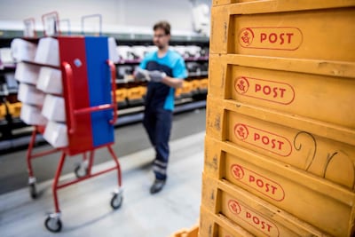 Denen nemen na 400 jaar afscheid van de postbode, gaan wij in Nederland dezelfde kant op?