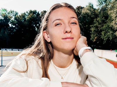 Topatleet Femke Bol: ‘Ik wil kinderen laten zien dat het oké is om onzeker te zijn’