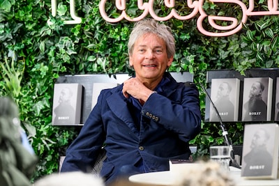 Matthijs van Nieuwkerk belandt kortstondig in ziekenhuis: ‘Leuk is anders’