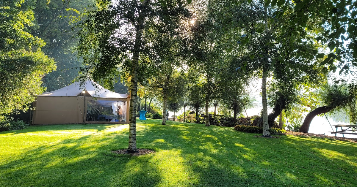 Waren het privéfeest­jes of verboden borrels? Ruziënde buren komen er niet uit | Wijchen