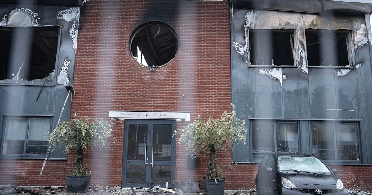 Verwoestende brand op plek waar aan Ferrari’s en Jaguars wordt gewerkt: dit is wat we tot nu toe wet