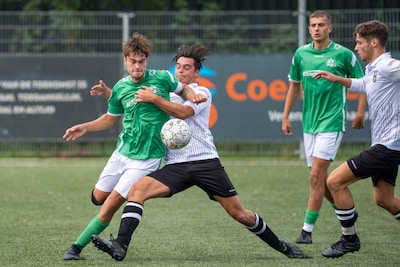 Jeugdspeler Ferran schiet met eerste balcontact SVHA naar volgende ronde: ‘Schitterend dat dit scena