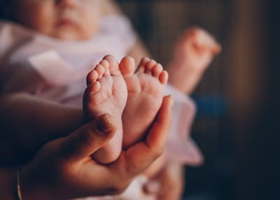 Spaanse vrouw krijgt bijna miljoen euro voor verwisseling bij geboorte