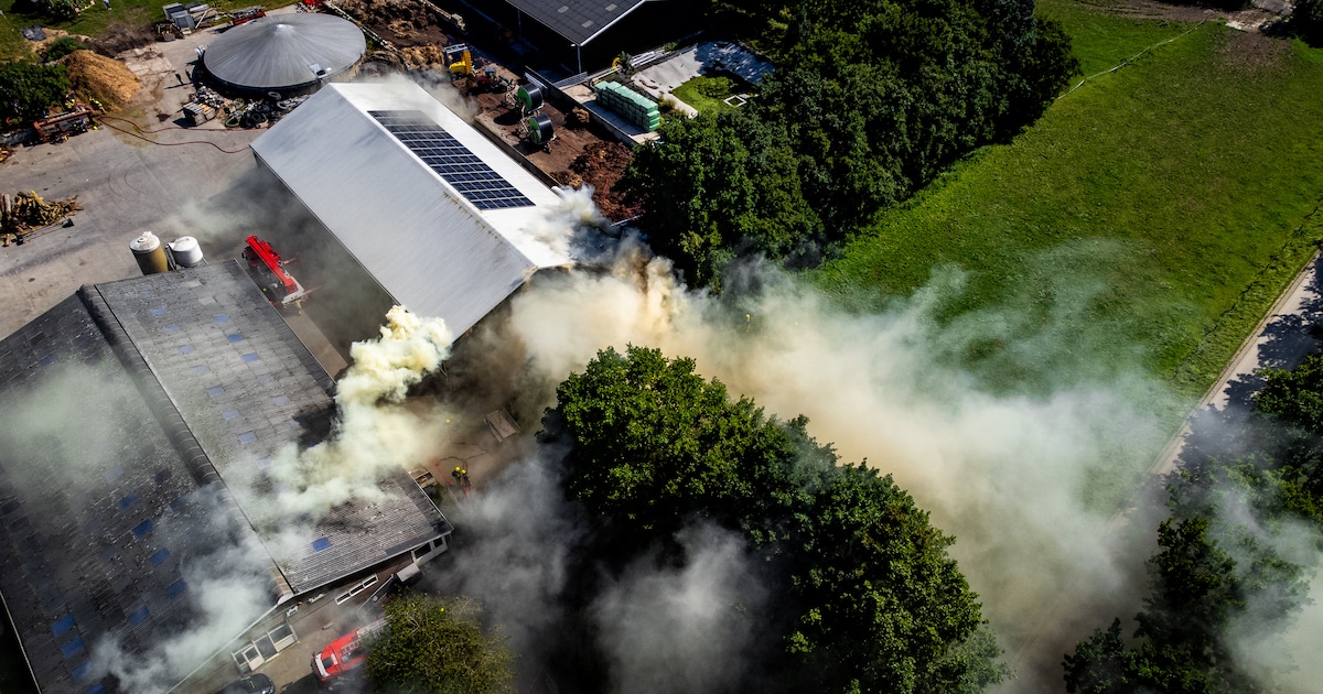 Nieuwe, grote schuur in brand in Elst: eigenaar ter controle naar het ...