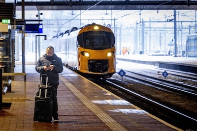 Verstoringen op spoor niet voorbij: NS heeft na winterweer week nodig om volgens dienstregeling te rijden