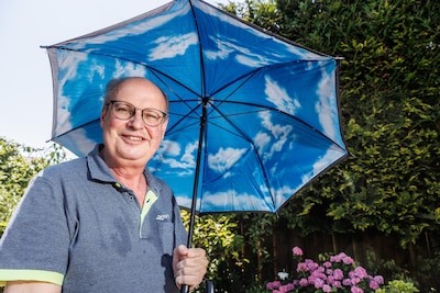 Alles in het leven van Bert (66) draait om de zon, ook al heeft zij haar mindere kanten (heet!)