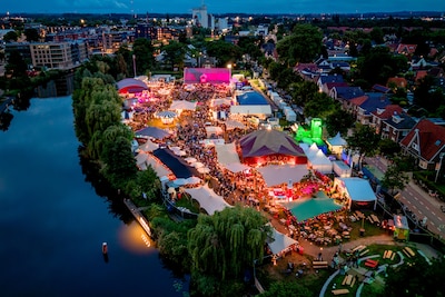 Hiddink, Van Marwijk en Ten Hag gast bij talkshow van De Graafschap op festival Achterland