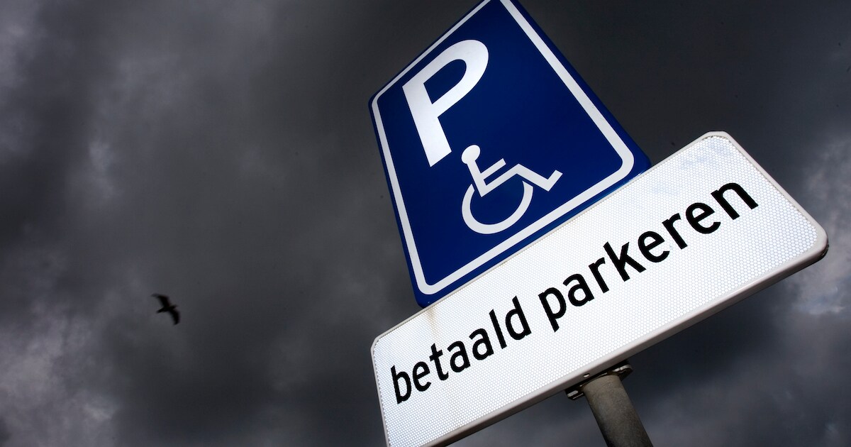 Mensen met een handicap betalen in Zutphen veel te veel voor parkeerkaart, vindt de gemeenteraad
