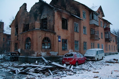 Burgemeester roept inwoners Kyiv op de stad te verlaten na ‘verwoestende’ aanval op infrastructuur