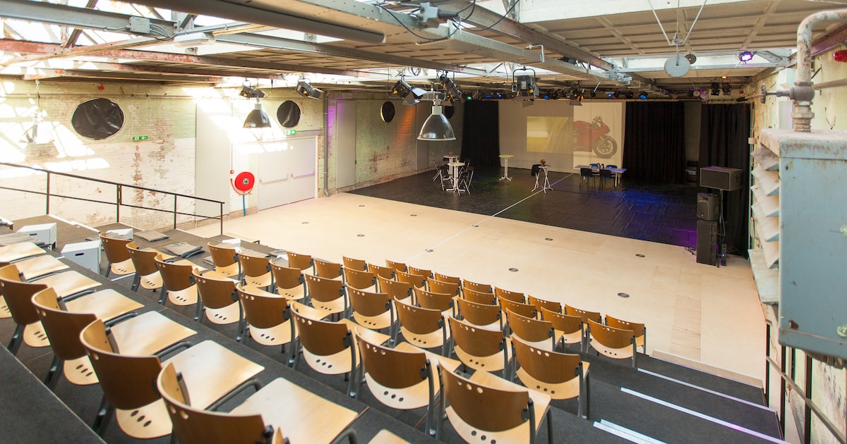 Popkoor Blossom viert jubileum in Gelderlandfabriek