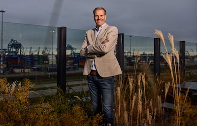 Zijn eerste salaris was een zak patat, nu staat havenman Cuno Vat in de Quote 500: ‘Geschiedenis herhaalt zich’