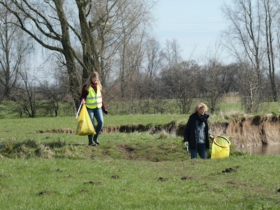 IVN organiseert expeditie om zwerfvuil langs Maas en Waal op te ruimen
