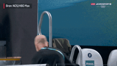 Emotionele Erben Wennemars sloopt bril van wildvreemde man na sterk optreden zoon Joep