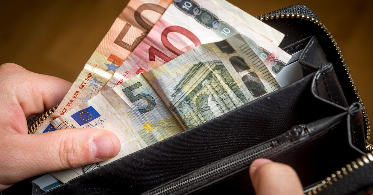 Contant geld is weer welkom op brengstation van Remmerden